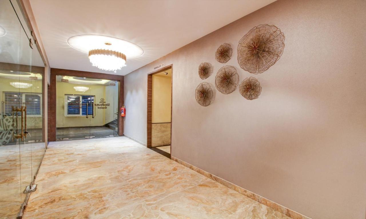 Treebo Trend Sindhura Grand Hotel Hyderabad Exterior photo